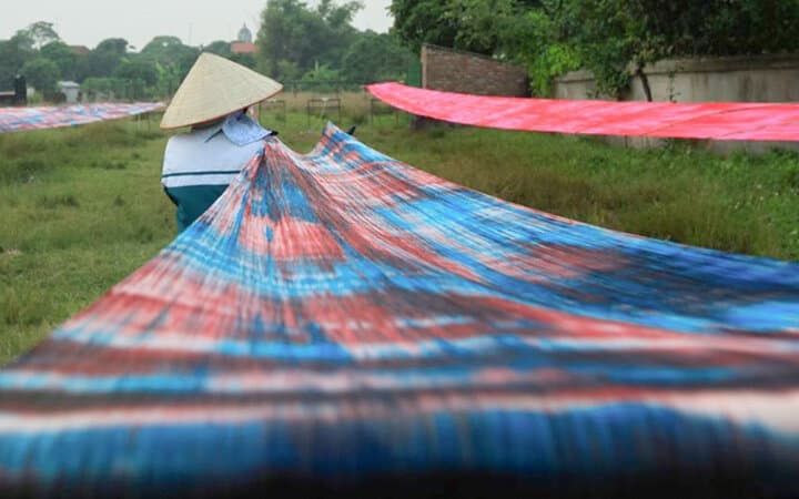 Lễ hội Lụa Nha Xa